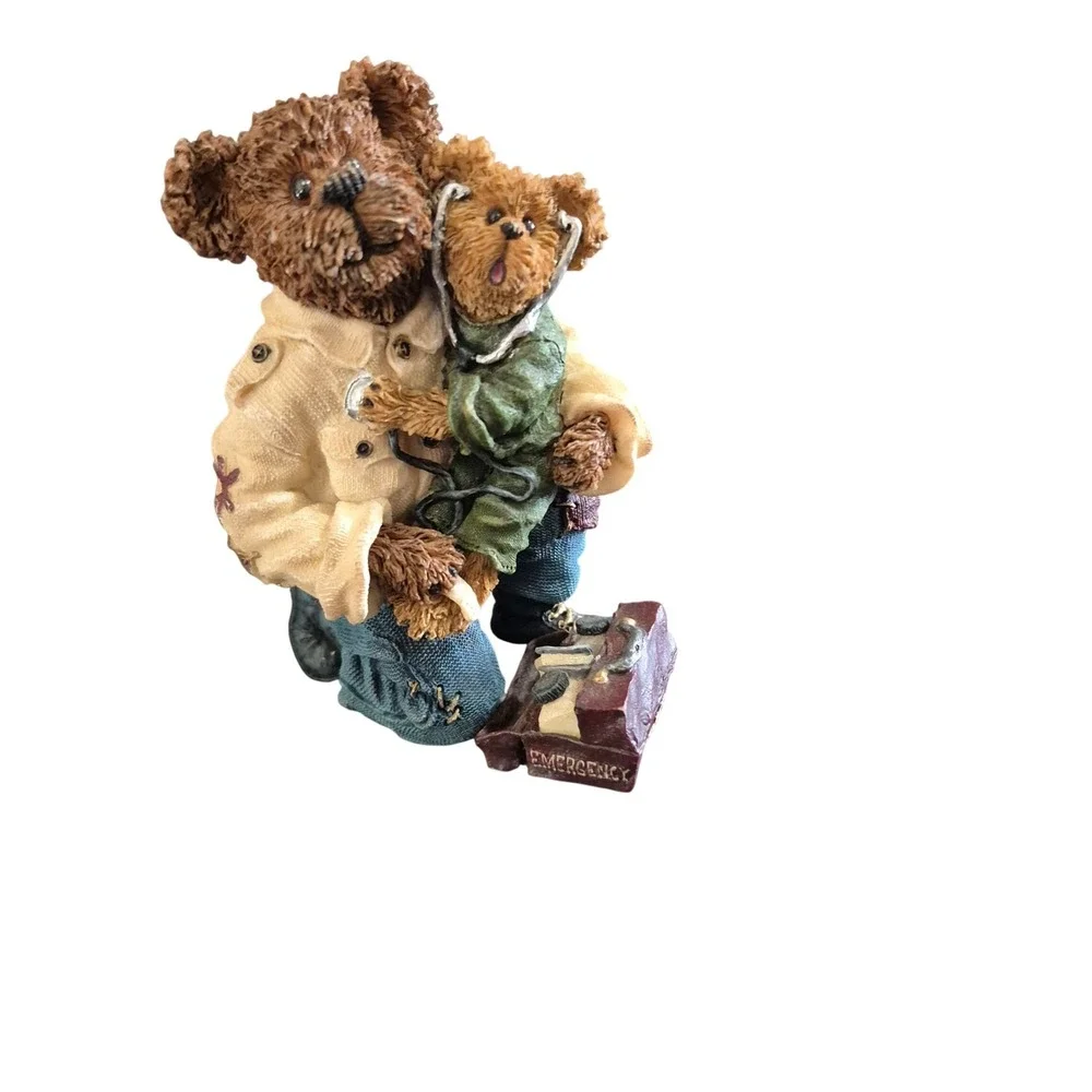 Boyds Bears EMT Figurine Bearsley Carey Rescue Bearston Nurse Gift Medical Decor